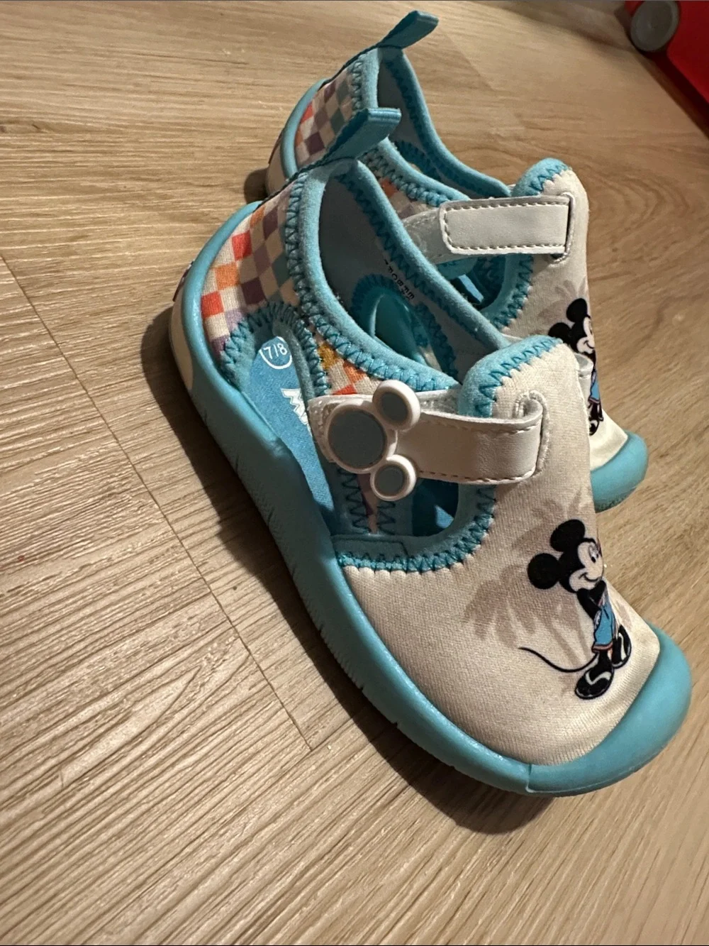 Mickey Mouse Toddler Water Shoes 7/8